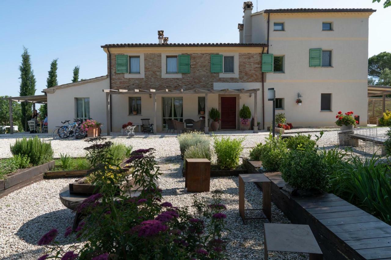 Le Maracla Country House Jesi Exteriör bild