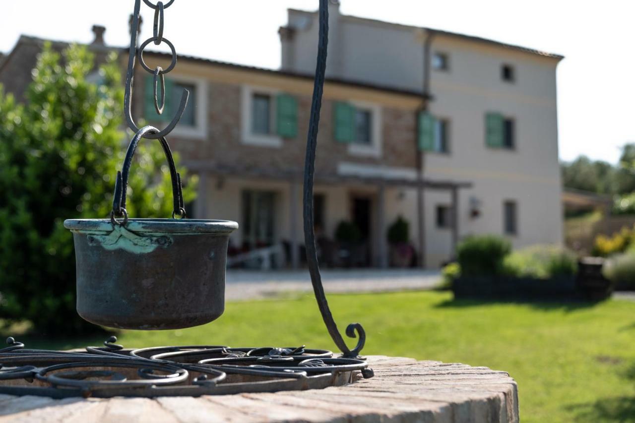 Le Maracla Country House Jesi Exteriör bild