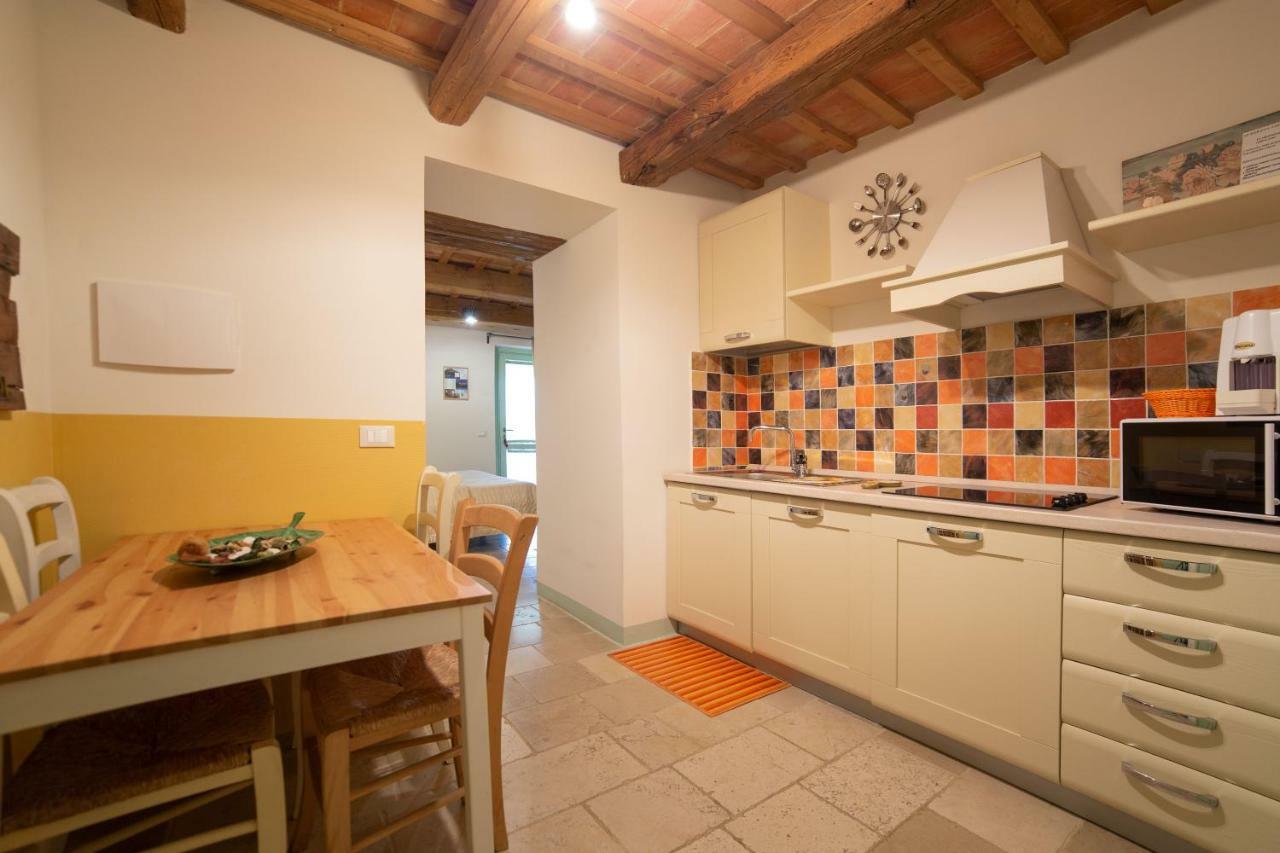 Le Maracla Country House Jesi Exteriör bild